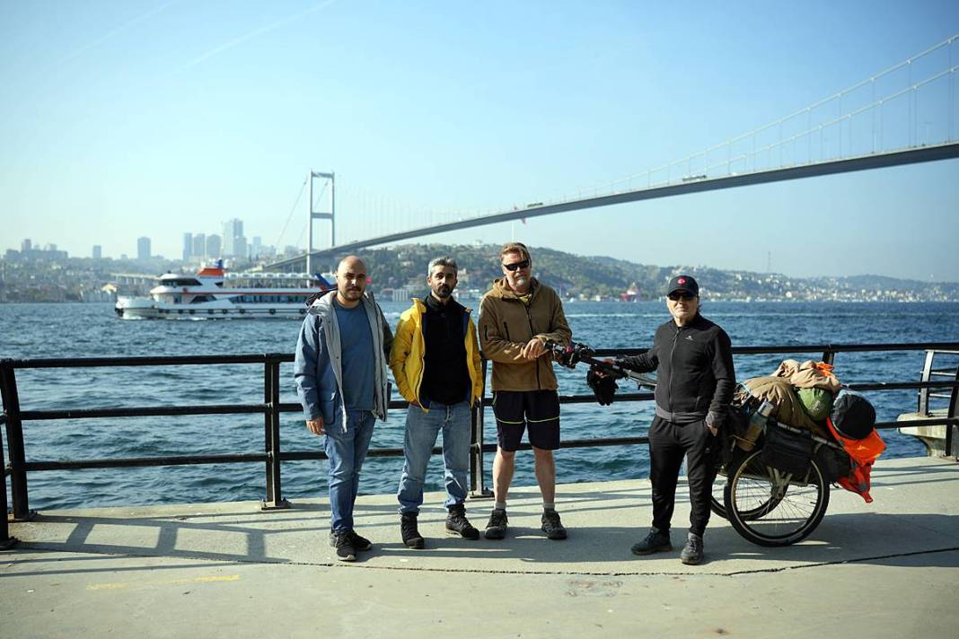 Ünlü gezginden itiraf: Türkiye'de seyahat etmek zor! Dünyayı 26 yıldır yürüyerek dolaşan kâşif şaşkına döndü 6